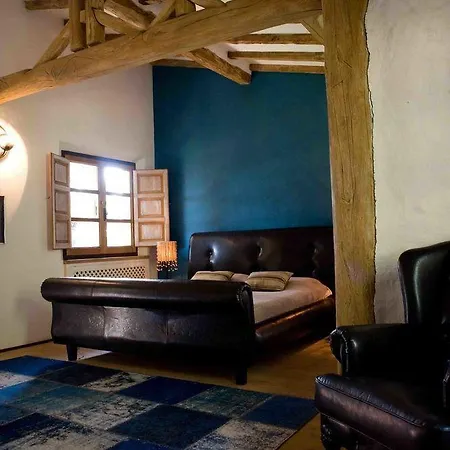 فيلة Oliveta By Posarellivillas